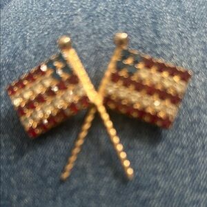 Vintage Hobe Patriotic Flag Brooch
